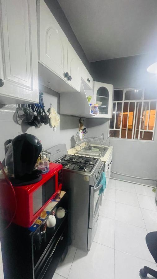 Hostal Letys Place Emilio Мехіко Екстер'єр фото