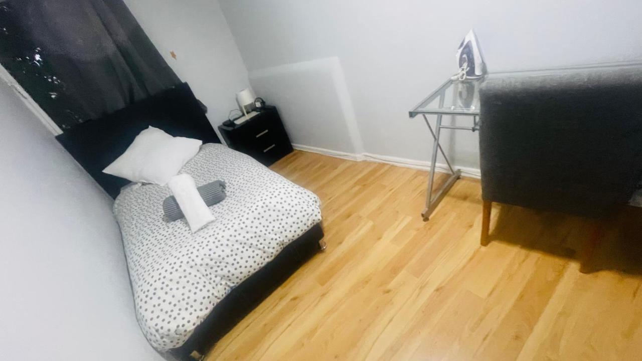Hostal Letys Place Emilio Мехіко Екстер'єр фото